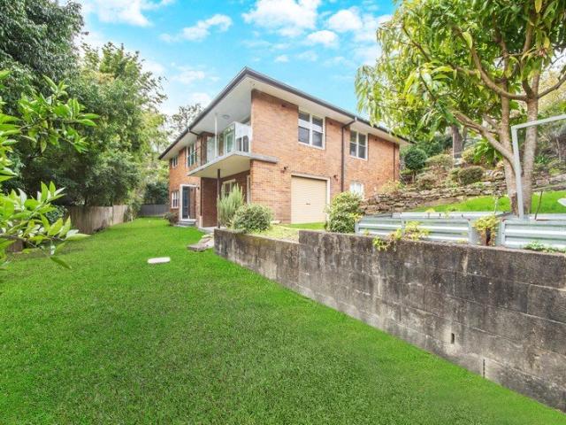 Fully renovated family living on a sun drenched private block