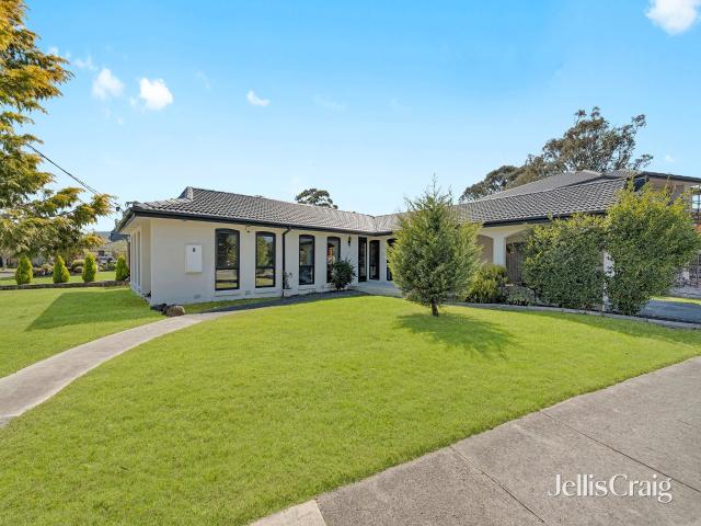 Fully Renovated Five Bedroom Family Home in Prime Glen Waverley Location
