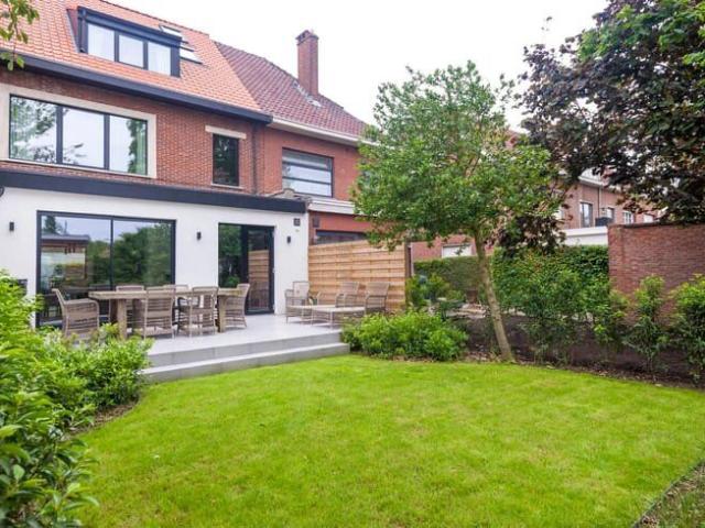 Fully renovated house with garden and 3 full bedrooms