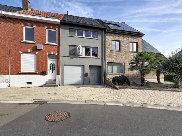Fully renovated home with garden and terrace in Pajottegem