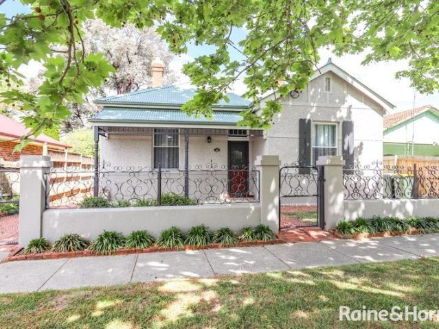 Fully Renovated Home Available 28.10.26
