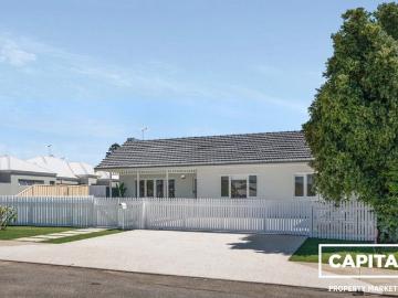 Fully Renovated Home in Quiet Location!