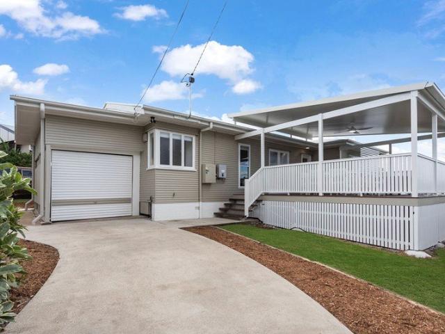 Fully Renovated Home in Sought After Eastern Heights