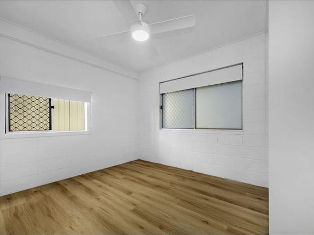 Fully Renovated Harbour Parade Unit