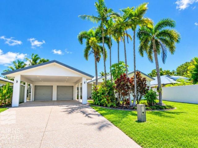 Fully Renovated | Huge Block | Only one street back from the beach