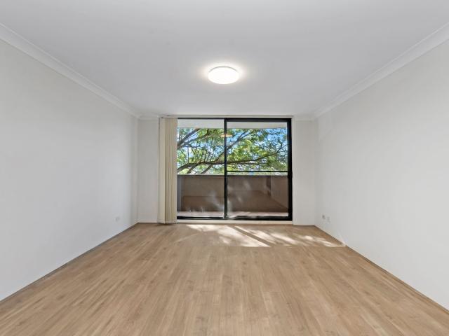 Fully renovated one bedroom apartment