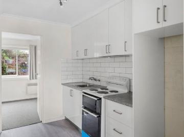 Fully Renovated One Bedroom Unit