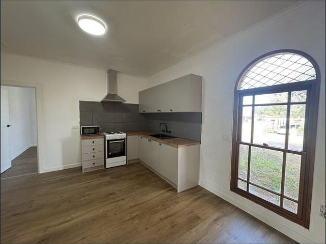 Fully Renovated One Bedroom Unit – Convenient CBD Location