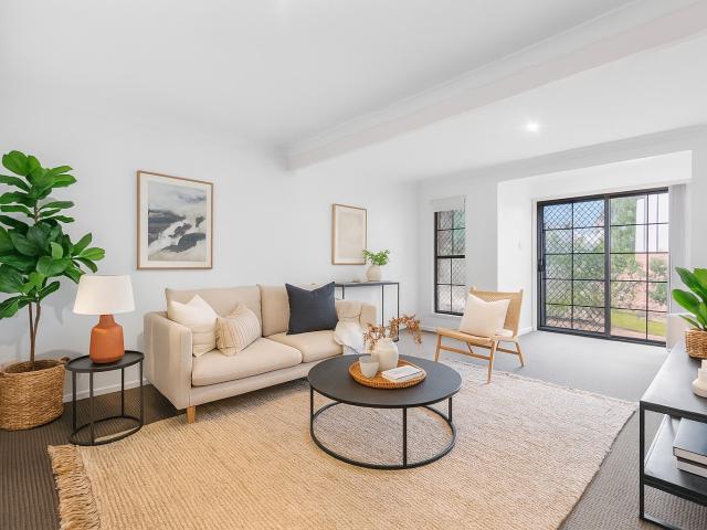 Fully Renovated Low Maintenance Spacious Townhouse