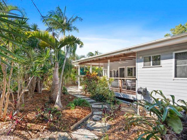 Fully Renovated Lowset Dual Dwelling Opportunity