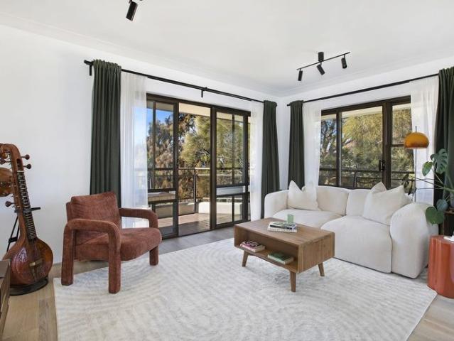 Fully Renovated Lifestyle Property on The Cusp of Coogee Ocean Vistas