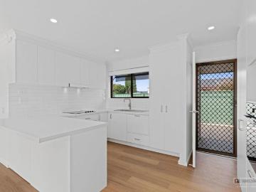 Fully Renovated Light filled 2 Bedroom Unit