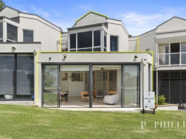 The Villa With The Best Views. Owner Relocating