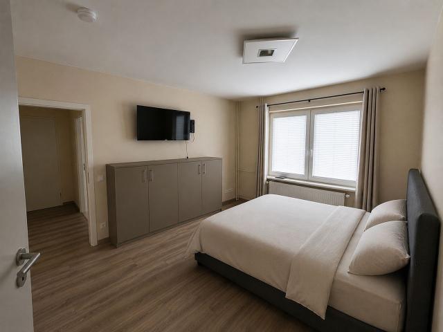 Fully renovated, modern and cozy 2 room Apartment in Hermsdorf, Berlin Amsterdam Apartments for Rent