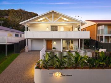 Fully renovated modern coastal retreat