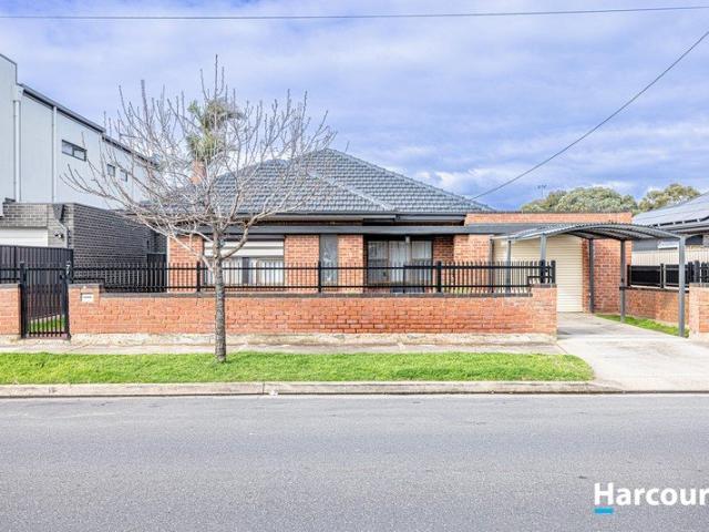 Fully Renovated Modern Home! Move Straight In & Enjoy