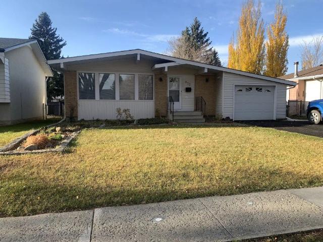 Fully Renovated Mainfloor Home in Beautiful Forest Lawn area of St. Albert — 3 Bedrooms House