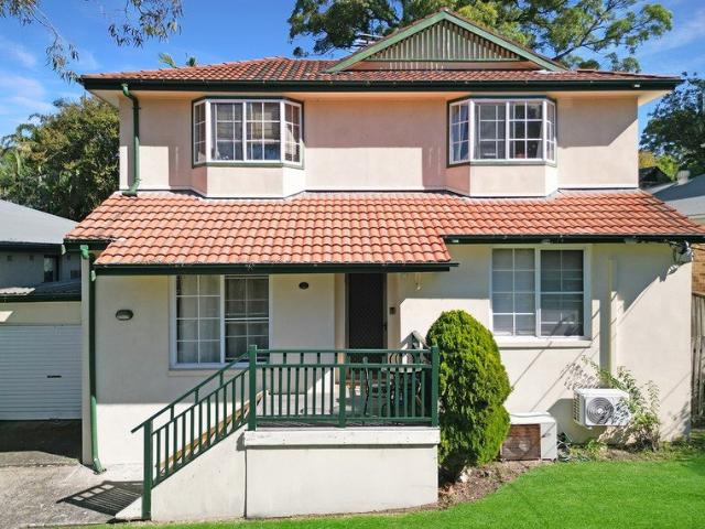 Fully Renovated North Facing 6 Bedroom Family Home, Steps to Schools & Childcare
