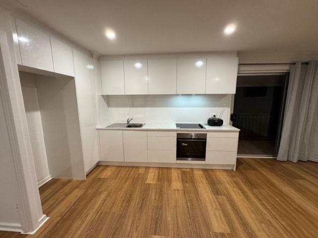 Fully renovated, secure, first floor 1br unit in excellent location