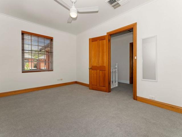 Fully Renovated Spacious Bluestone Fronted Townhouse Between the City and the Sea