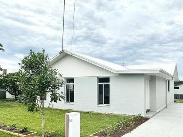 Fully Renovated Sparkling New