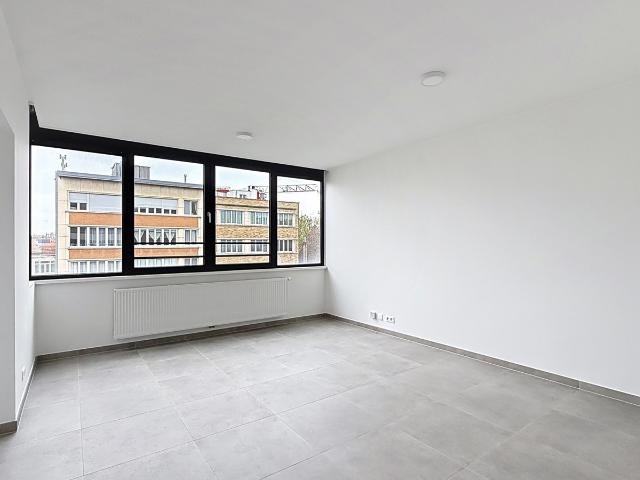Fully Renovated Studio Directly from the Owner