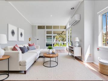 FULLY RENOVATED STYLISH, CONVENIENCE OR LOCATION! YES YOU CAN HAVE IT ALL!