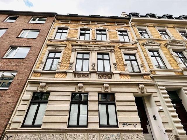 Fully Renovated & Stylishly Furnished Elegant 3 Room Apartment in a Historic Art Nouveau Building