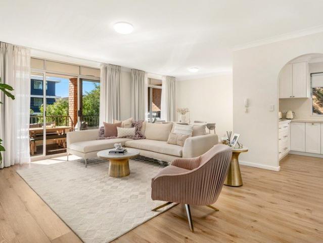 Fully renovated supersized apartment 146sqm