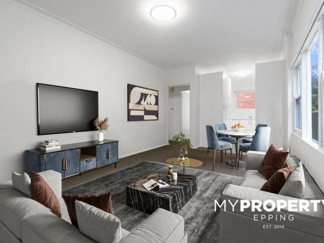 FULLY RENOVATED, PRIVATE & AFFORDABLE WALK TO STATION & SHOPS