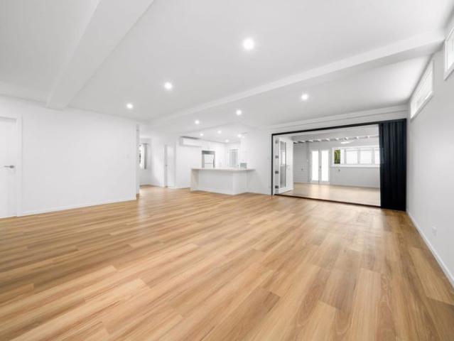 FULLY RENOVATED QUEENSLANDER WITH STYLISH INDOOR OUTDOOR LIVING