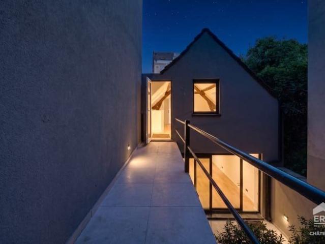 Fully renovated rear duplex of 100 m²