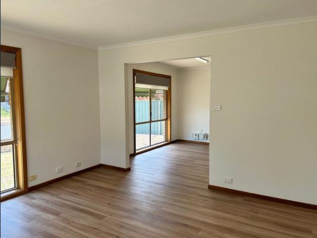 Fully Renovated with 2 car parks