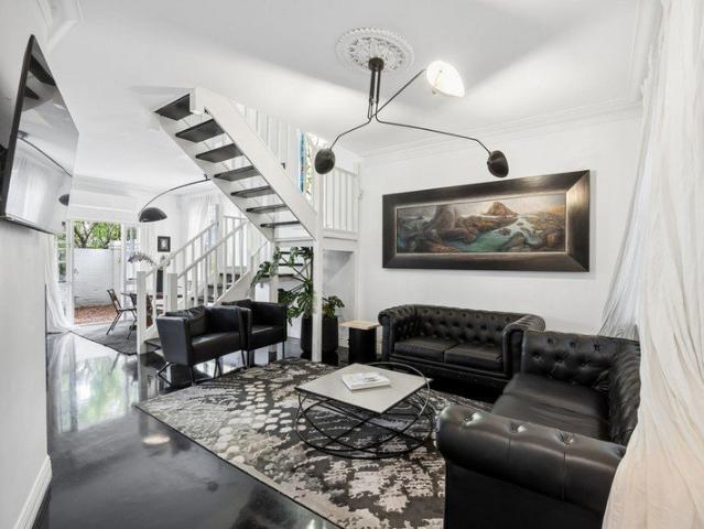 Fully Renovated Terrace House on Palmerston St