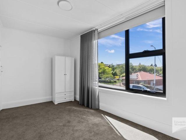 Fully Renovated Two Bedroom Apartment in a Convenient Location