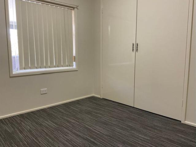 Fully Renovated Two Bedroom Unit North Tamworth