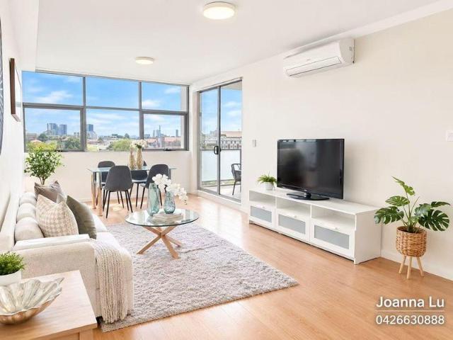 Fully Renovated, Vacant Possession Ready To Move In At Any Time For Home Buyer Tranquil Corner Residence with Expansive Views & Exceptional Future Growth Potential Burwood North Metro / Exceptional Lifestyle & Connectivity High Rental Yield