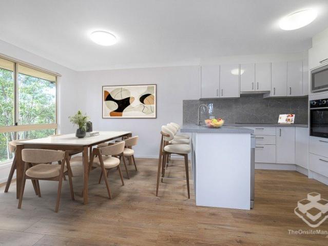 fully refurbished three bedroom townhouse in the bush