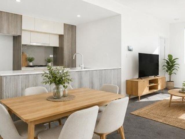 Fully Refurbished Top Floor Apartment | North & East Aspect