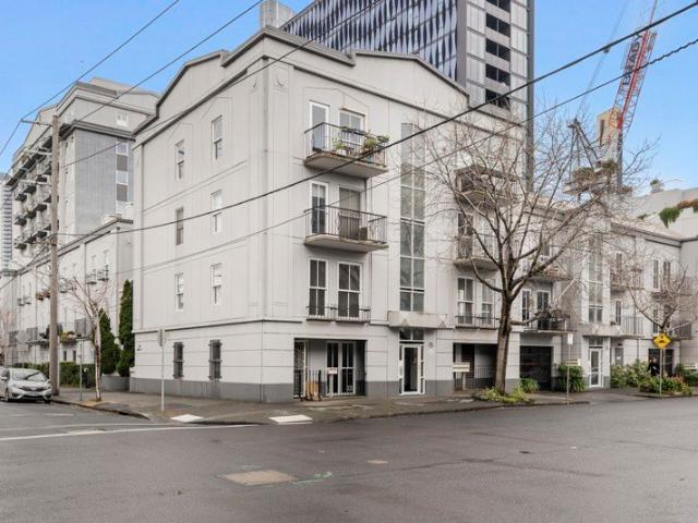 Fully Refurbished Apartment in the Heart of Southbank