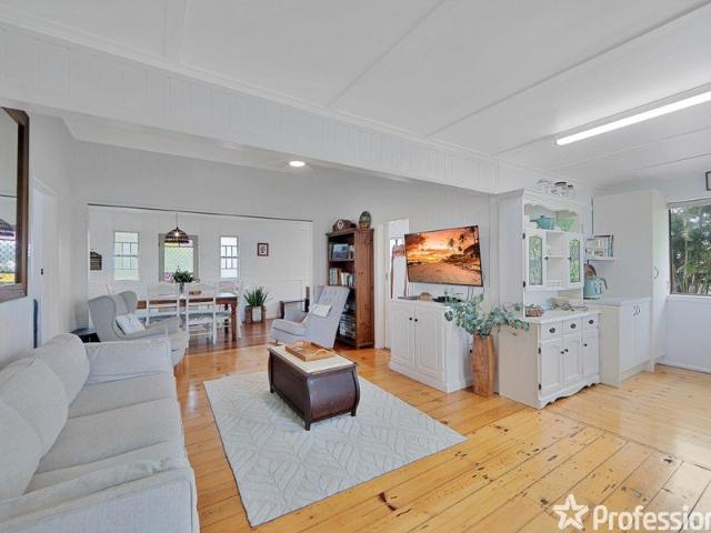 Fully Self Contained Unit Two Streets Back From The Beach