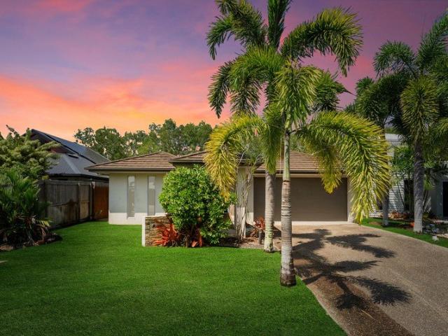 Fully Self Contained Quintessential coastal living in the exclusive Bluewater Estate
