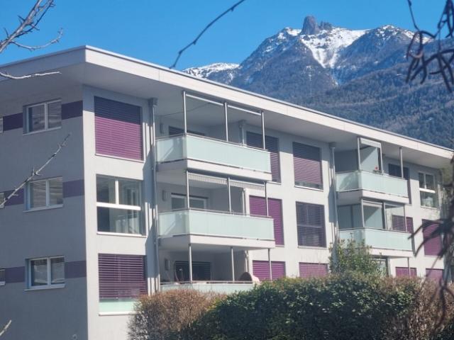 FULLY Spacieux appartement de 3.5 pces Grand balcon / terrasse