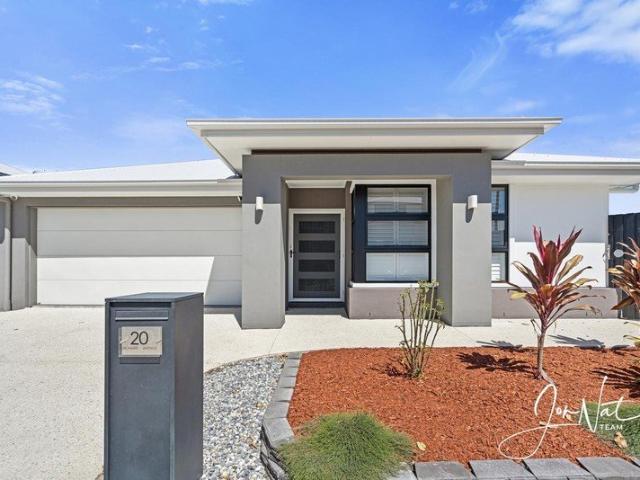 FULLY SPEC'D LUXURY HOME NEAR NEW CONDITION SIDE ACCESS