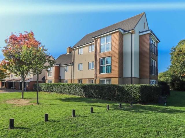 Fulmar House, 28 Albacore Way UB3, 1 bed flat to rent, £1,350 pcm | PrimeLocation