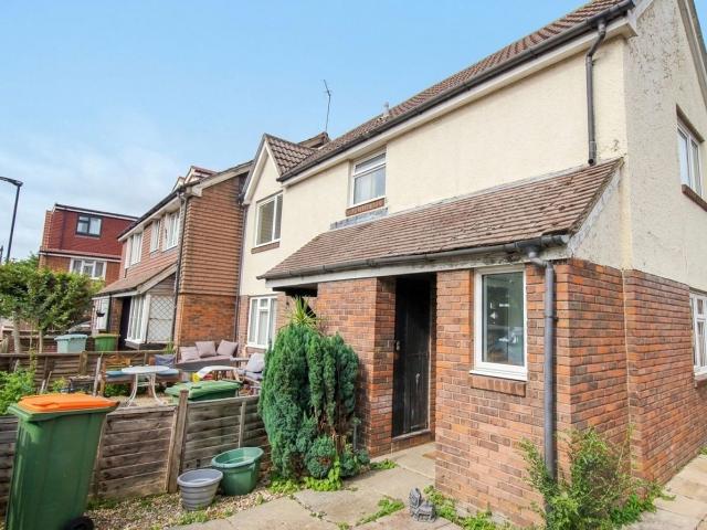 Fulmer Road, London E16, 1 bed maisonette to rent, £1,400 pcm | PrimeLocation