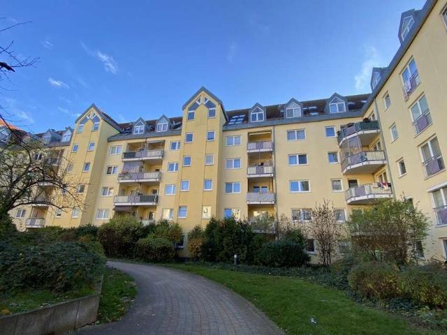 Fürth 2 Zimmer Wohnung mit Balkon und TG Stellplatz