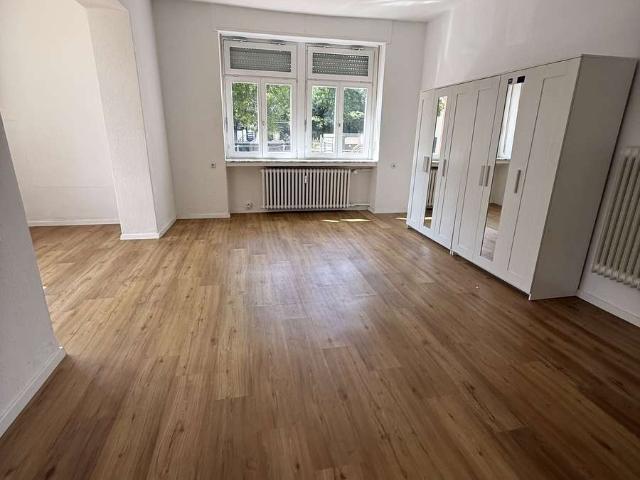 Für 5er WG geeignet: Großzügige 5 Zi. Wohnung in der Innenstadt
