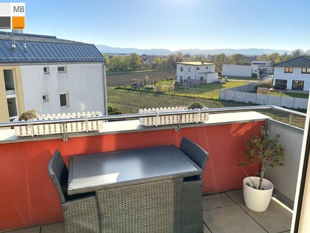 Neuwertige helle 2‑Zimmer in Ruhelage I MB IMMOBILIEN