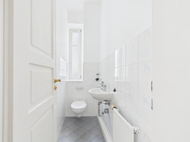 Für Altbau Liebhaber! Großzügige 4 ZKB in Jakobervorstadt Süd